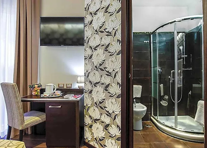 Hotel Catone District 3*